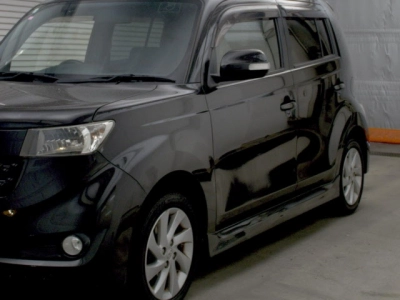 TOYOTA BB