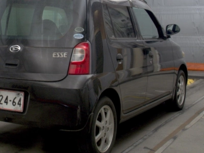 DAIHATSU ESSE