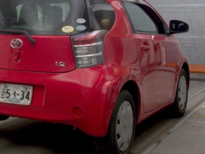 TOYOTA IQ