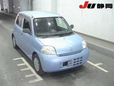 DAIHATSU ESSE