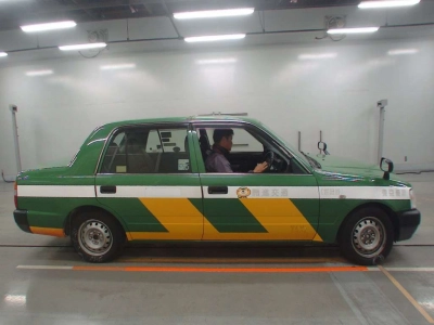 TOYOTA CROWN COMFORT