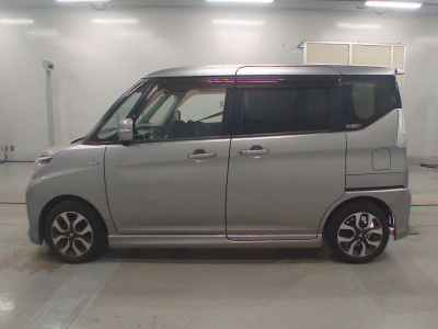 MITSUBISHI DELICA D:2