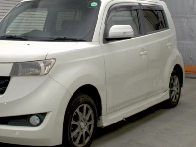 TOYOTA BB