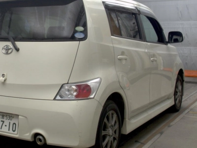 TOYOTA BB
