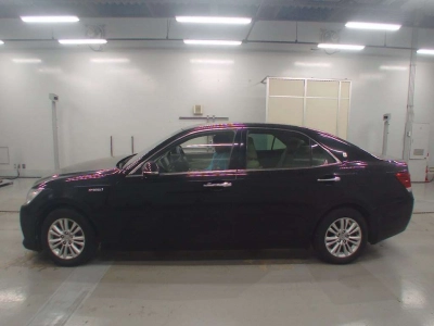 TOYOTA CROWN HYBRID