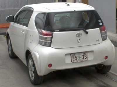 TOYOTA IQ