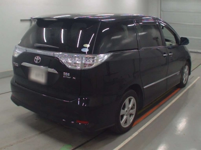TOYOTA ESTIMA HYBRID