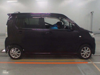 SUZUKI WAGON R STINGRAY