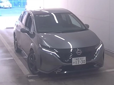 NISSAN AURA