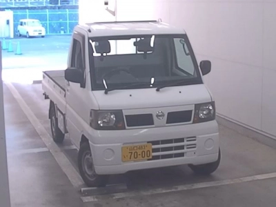 NISSAN CLIPPER TRUCK