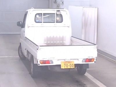 NISSAN CLIPPER TRUCK