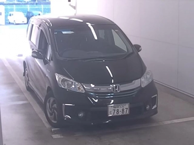 HONDA FREED HYBRID