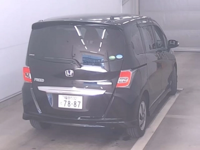 HONDA FREED HYBRID