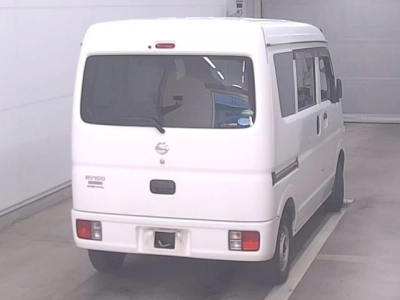 NISSAN NV100 CLIPPER