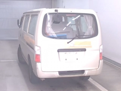 NISSAN CARAVAN