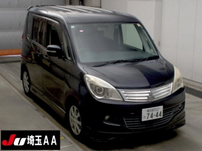 MITSUBISHI DELICA D:2