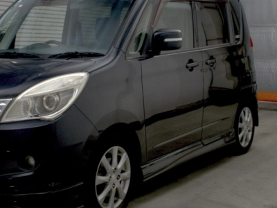 MITSUBISHI DELICA D:2