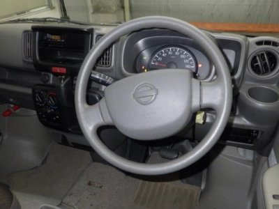 NISSAN NV100 CLIPPER