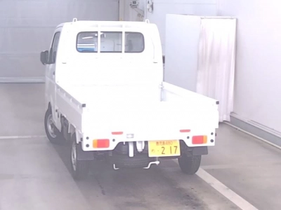 NISSAN CLIPPER TRUCK
