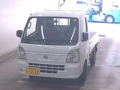 NISSAN CLIPPER TRUCK