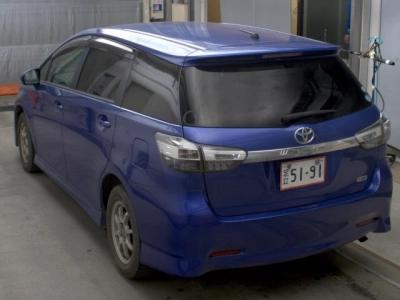TOYOTA WISH