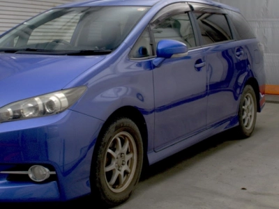 TOYOTA WISH