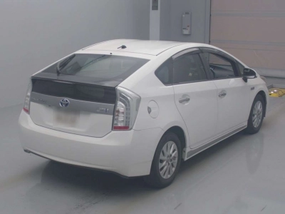 TOYOTA PRIUS PHV