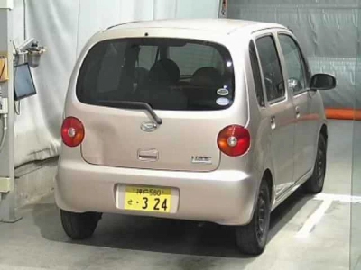 DAIHATSU MOVE LATTE