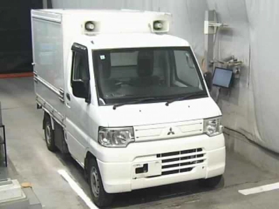 MITSUBISHI MINICAB