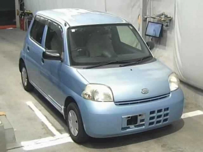 DAIHATSU ESSE