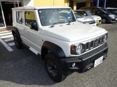 SUZUKI JIMNY NOMADE