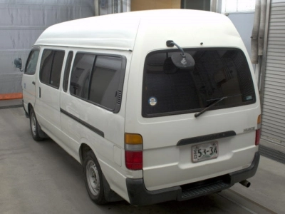 TOYOTA HIACE
