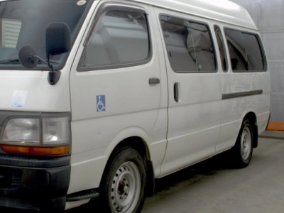 TOYOTA HIACE