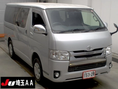 TOYOTA REGIUS VAN
