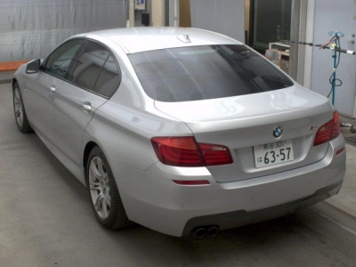 BMW 5 SERIES