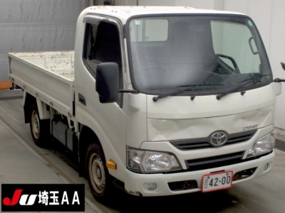 TOYOTA DYNA TRUCK