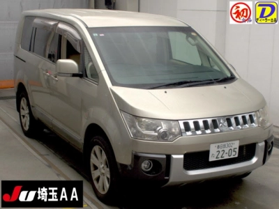 MITSUBISHI DELICA D:5