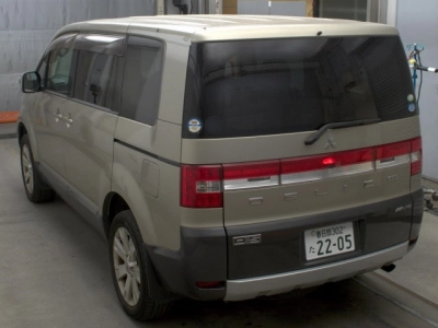 MITSUBISHI DELICA D:5