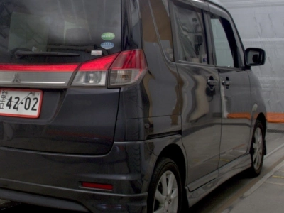 MITSUBISHI DELICA D:2