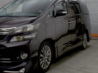 TOYOTA VELLFIRE