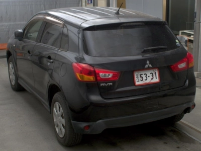 MITSUBISHI RVR