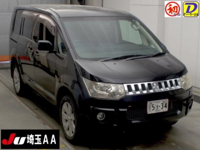 MITSUBISHI DELICA D:5