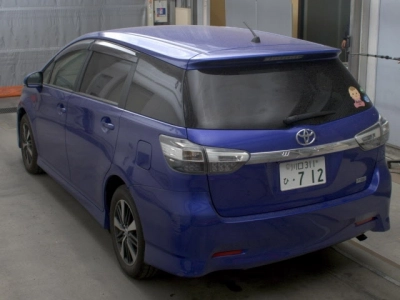 TOYOTA WISH