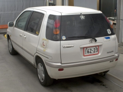 TOYOTA RAUM