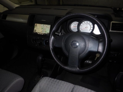 NISSAN TIIDA LATIO