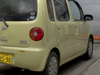 DAIHATSU MOVE LATTE