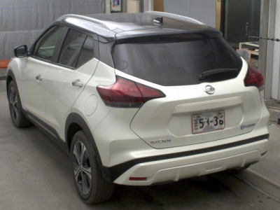 NISSAN KICKS