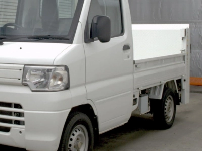 MITSUBISHI MINICAB TRUCK