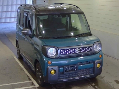 MITSUBISHI DELICA SPACE GEAR