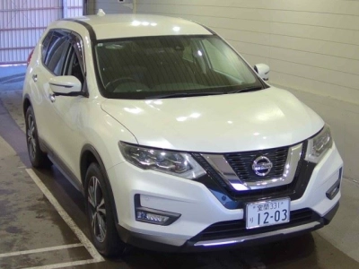 NISSAN X-TRAIL